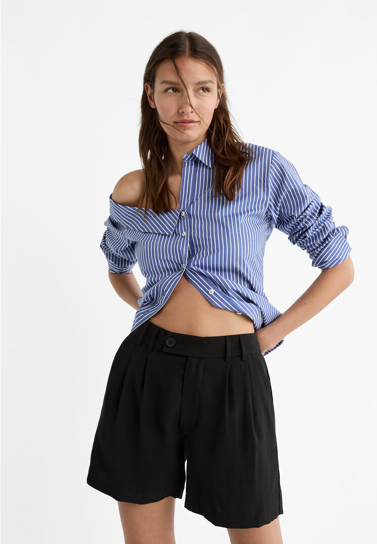 

Stradivarius Bermudas fließend Zierfalten Schwarz 38