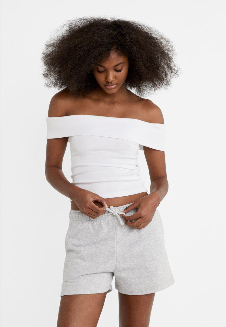 

Stradivarius Shorts aus Plüsch mit Kordelzügen Grau Melange XS