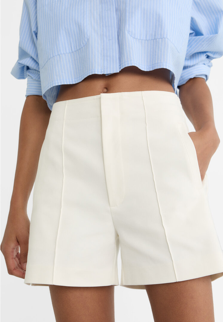 Stradivarius Smart shorts with seam detail  Ecru 16
