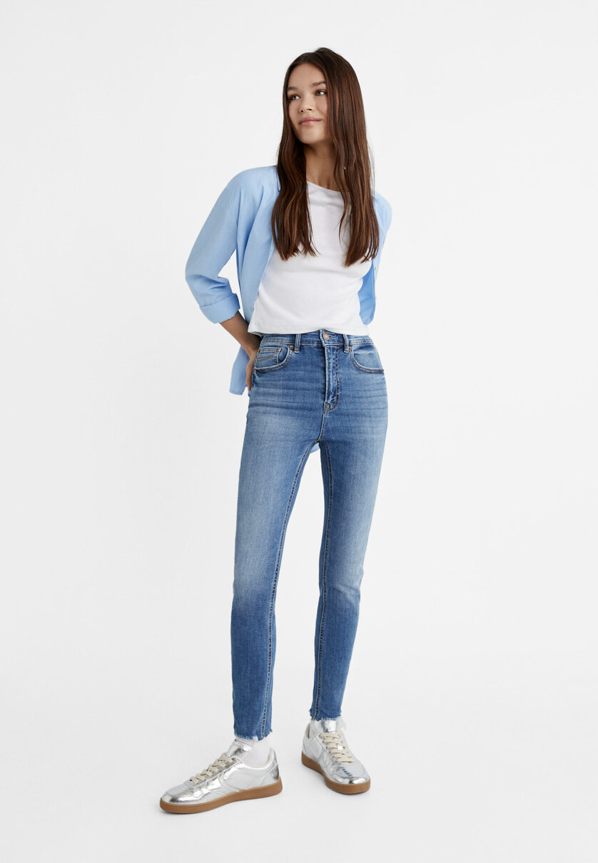 Stradivarius Petite cotton slim mom jeans with stretch in blue - MBLUE -  ShopStyle