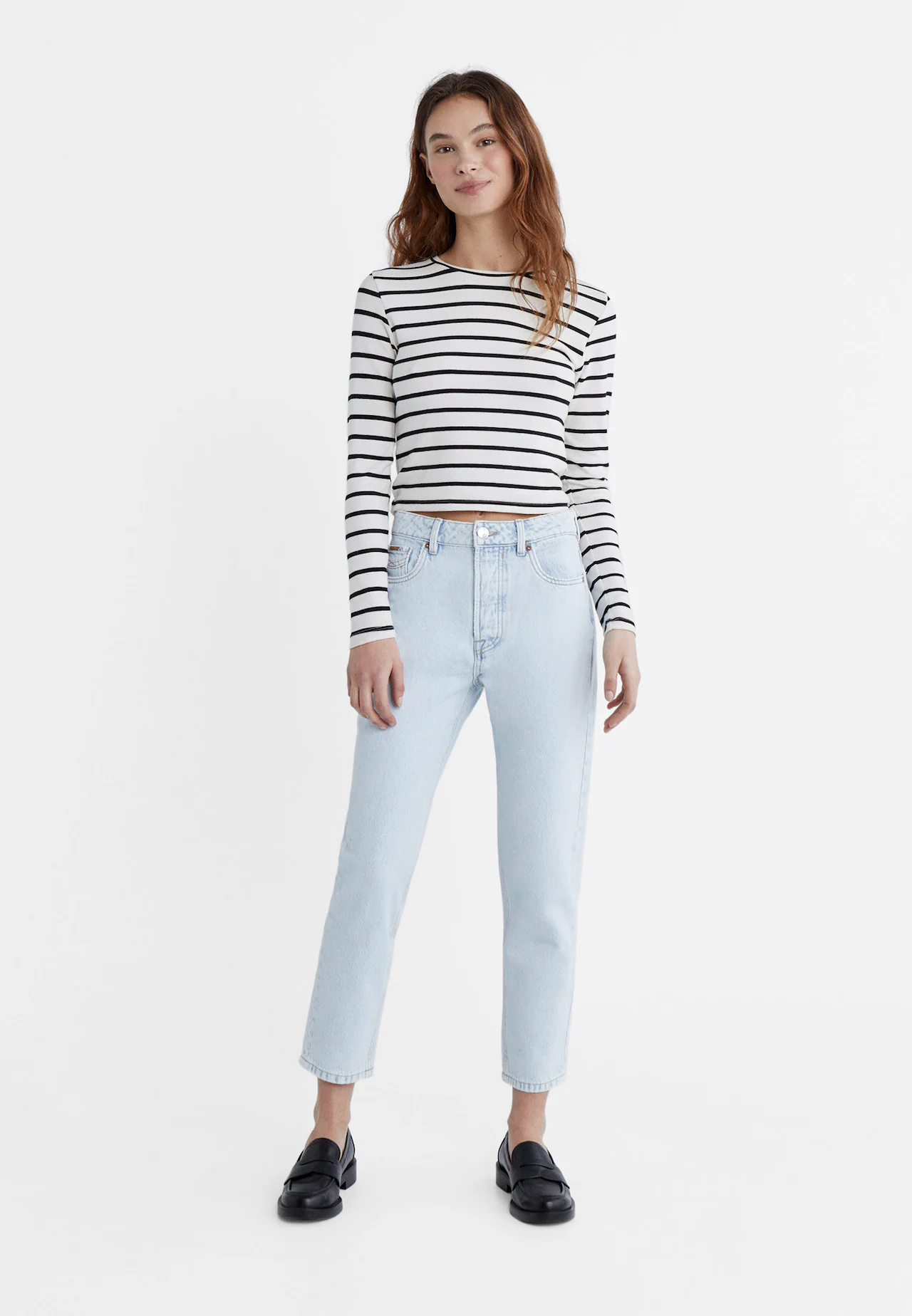 Stradivarius Petite slim mom jeans with stretch and rips in medium blue