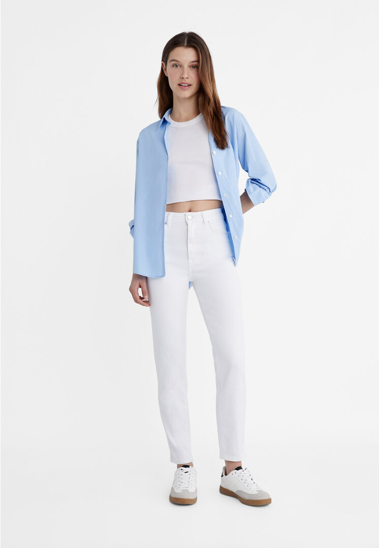 

Stradivarius 1465 Jeansy mom fit typu slim Biały 34