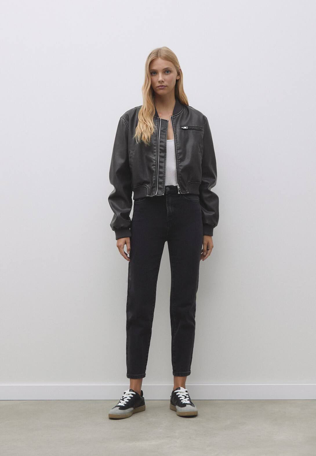 1465 Slim-fit mom jeans