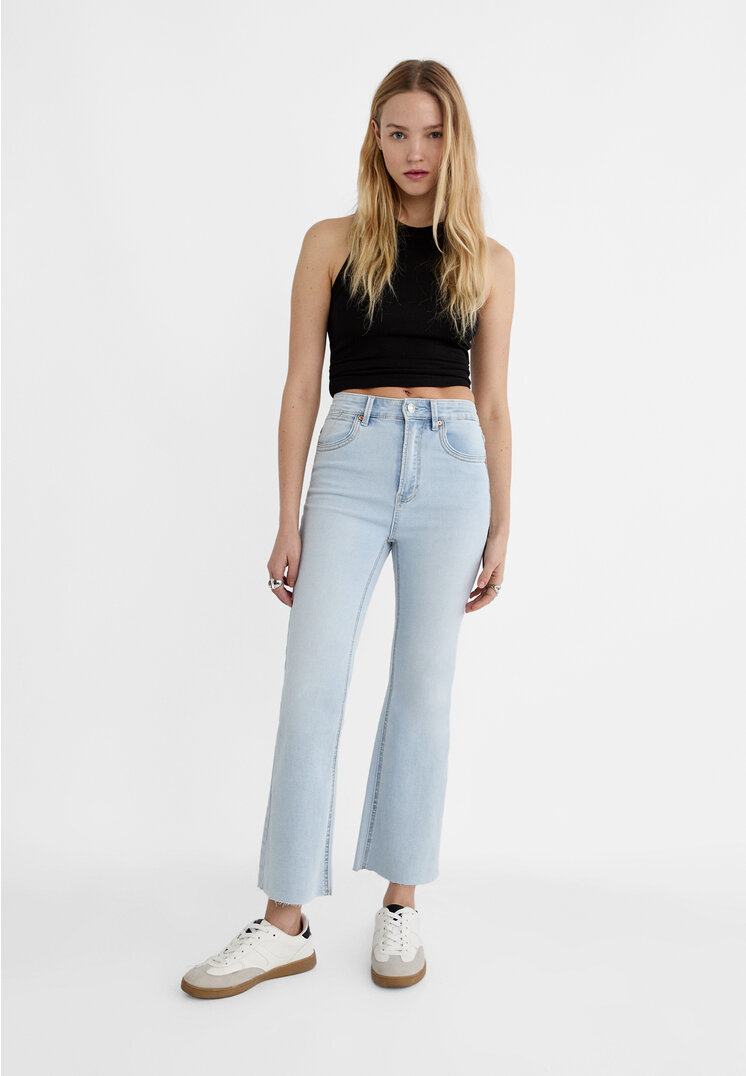 

Stradivarius Cropped-Jeans-Schlaghose D78 Helles Jeansblau 32