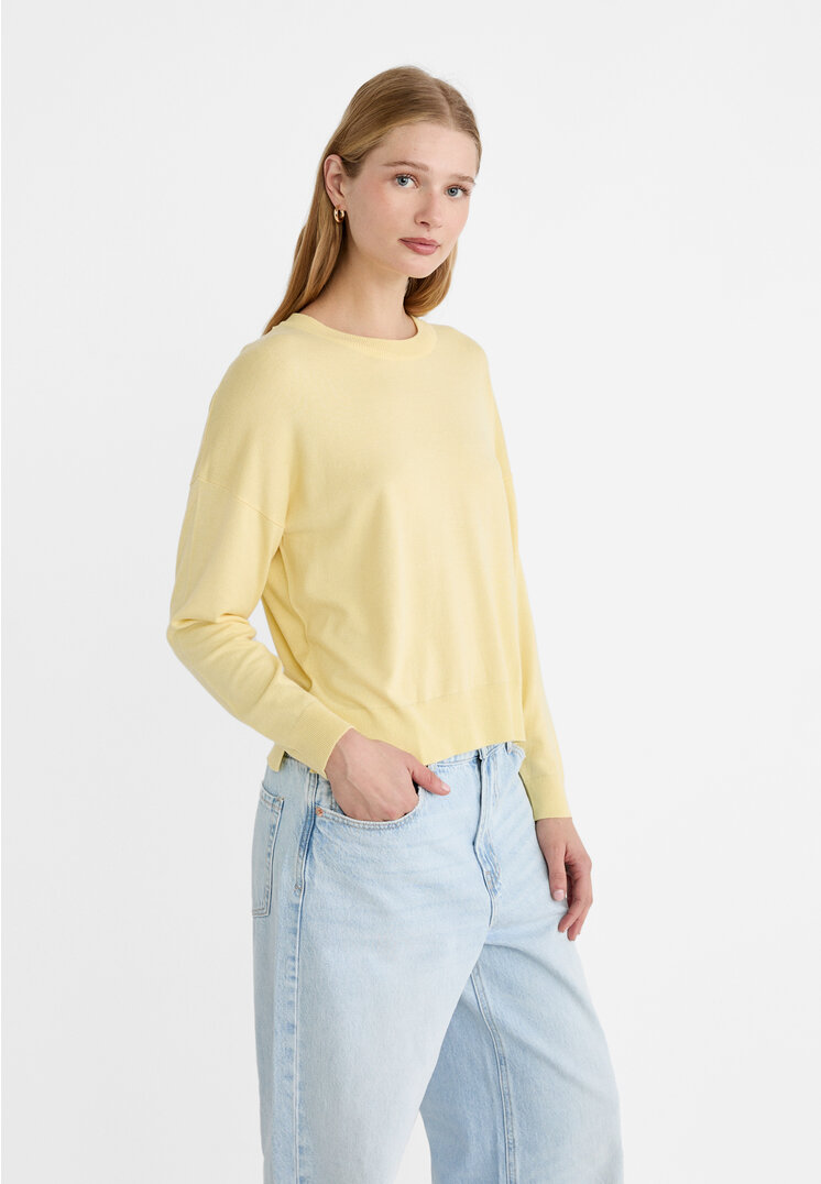 

Stradivarius Sweter basic z dzianiny Żółty pastelowy L