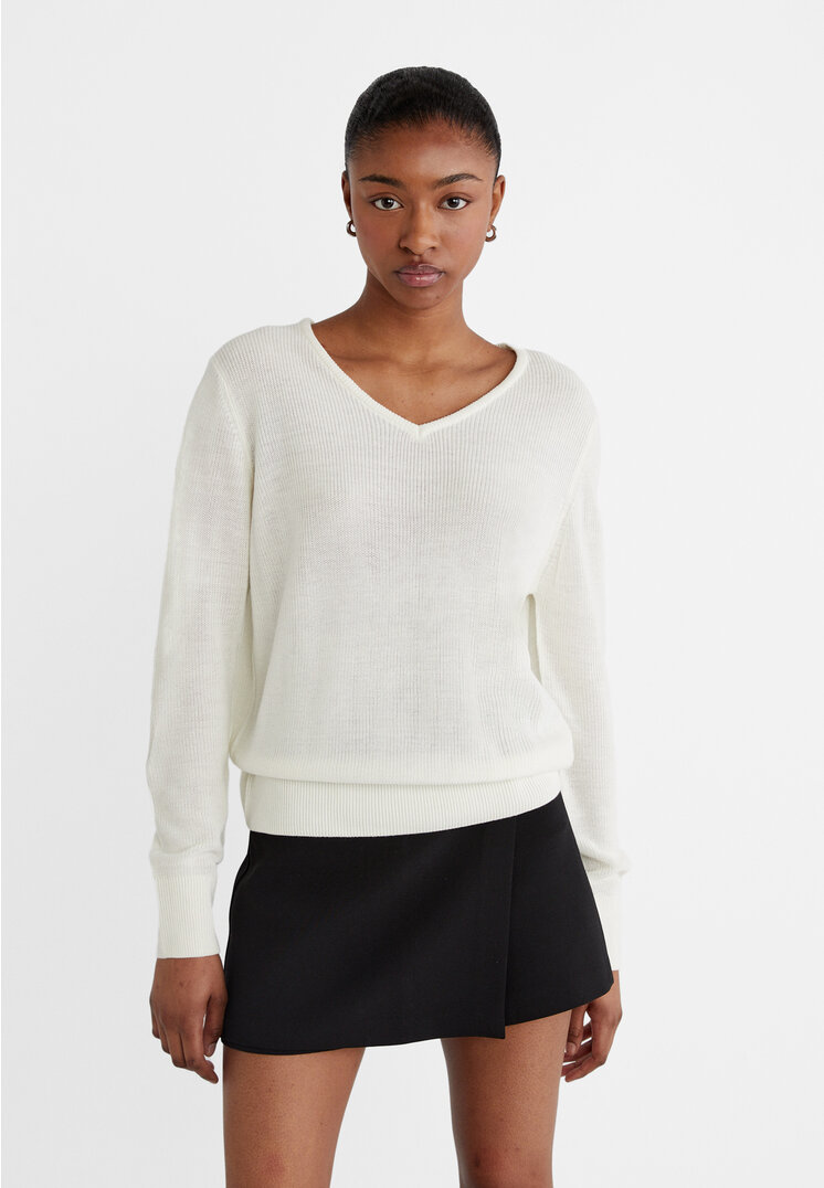 Stradivarius Strickpullover mit V-Ausschnitt Ecru M