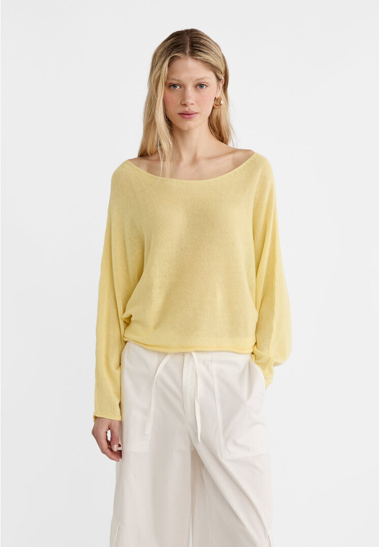 

Stradivarius Dzianinowy sweter z nietoperzowymi rękawami Żółty pastelowy S