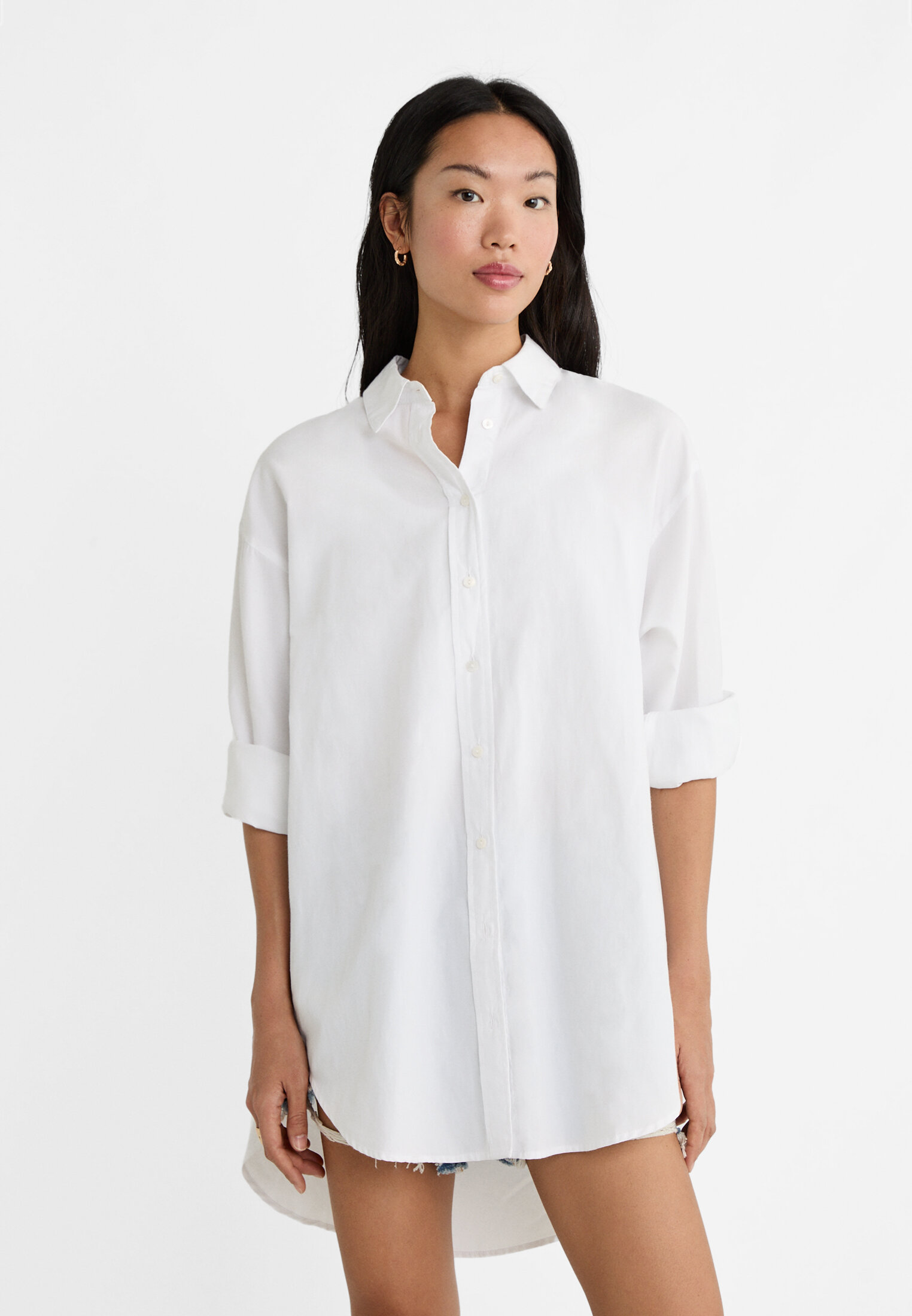 Camisa blanca larga store mujer stradivarius