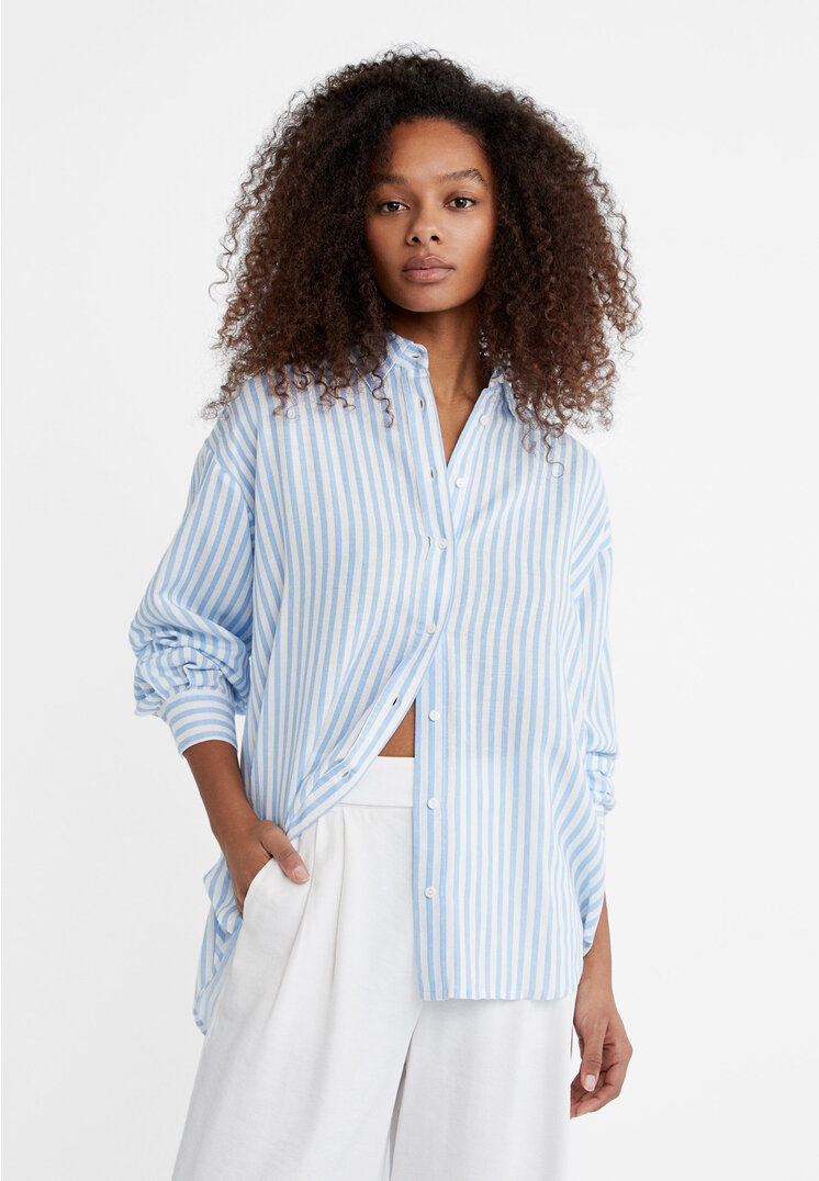 

Stradivarius Hemd mit Leinenanteil Himmelblau L