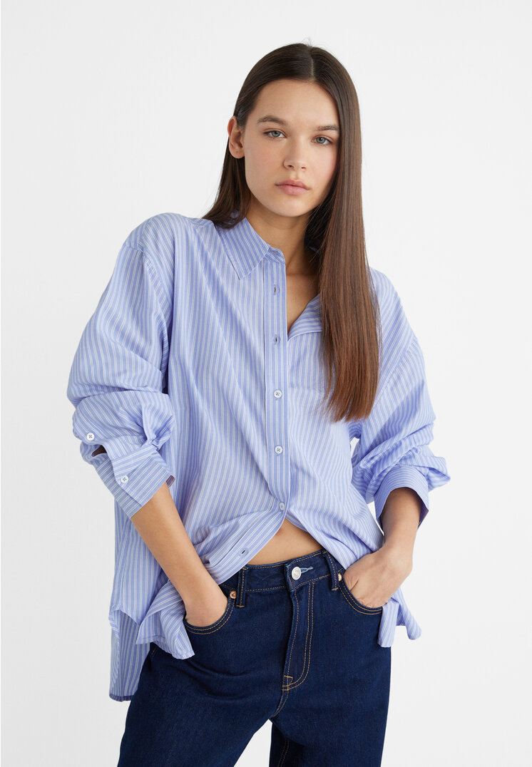 

Stradivarius Popelin-Hemd mit Schlitz Himmelblau XS
