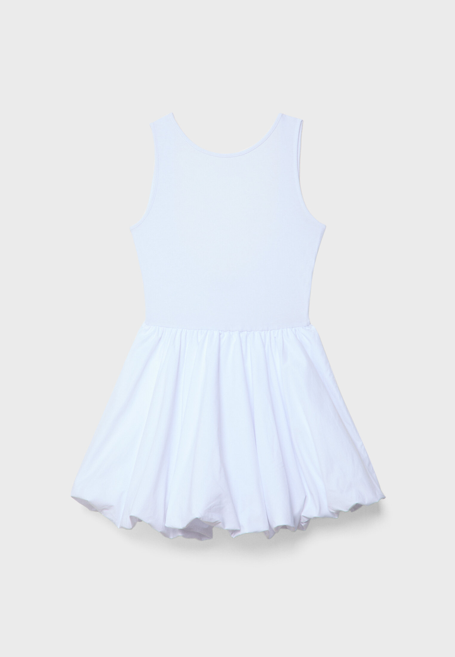 Κοντό μπαλούν φόρεμα με συνδυασμό υφασμάτων