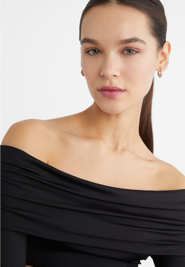 Stradivarius Vestito spalle scoperte  Nero M