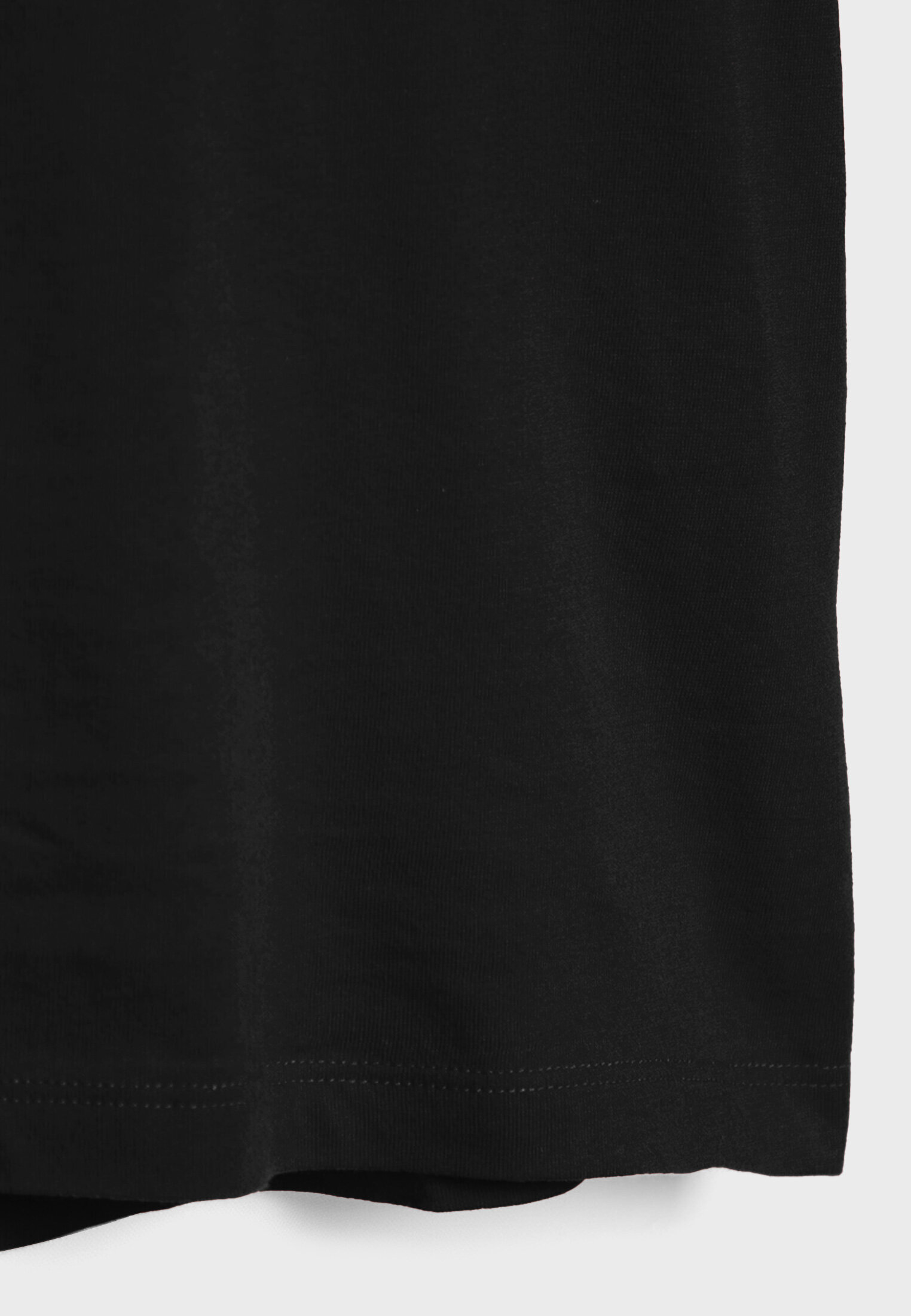 Camiseta basica negra online stradivarius