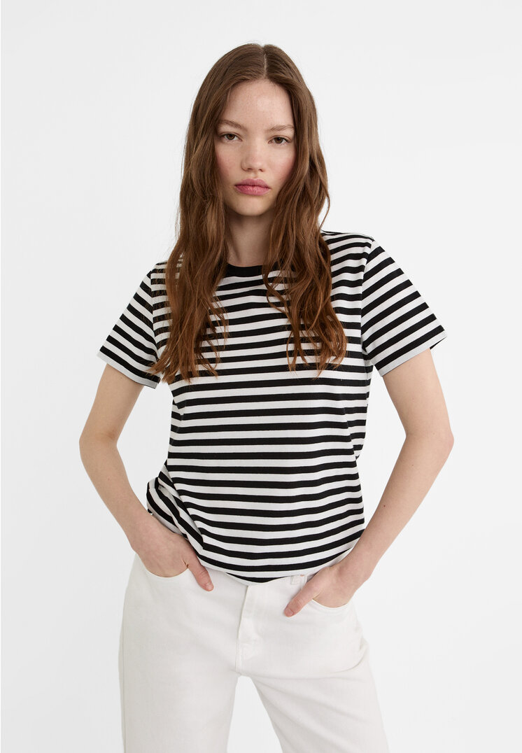 

Stradivarius Basic-Shirt Schwarz L