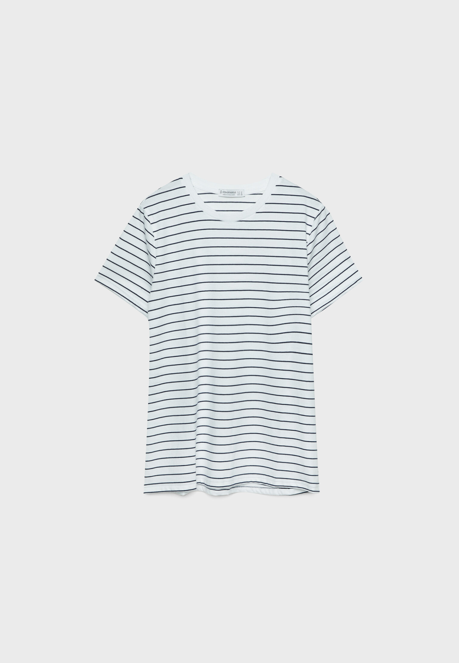 Camiseta basica blanca online stradivarius