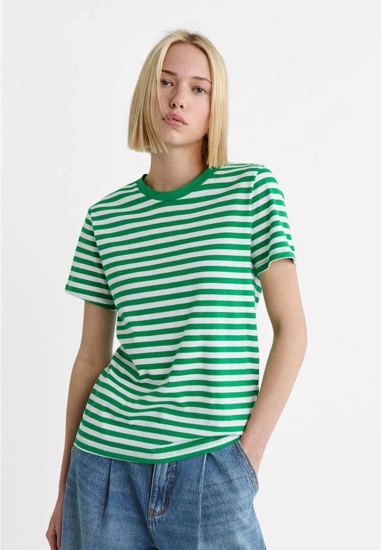 

Stradivarius Basic-Shirt Grün L