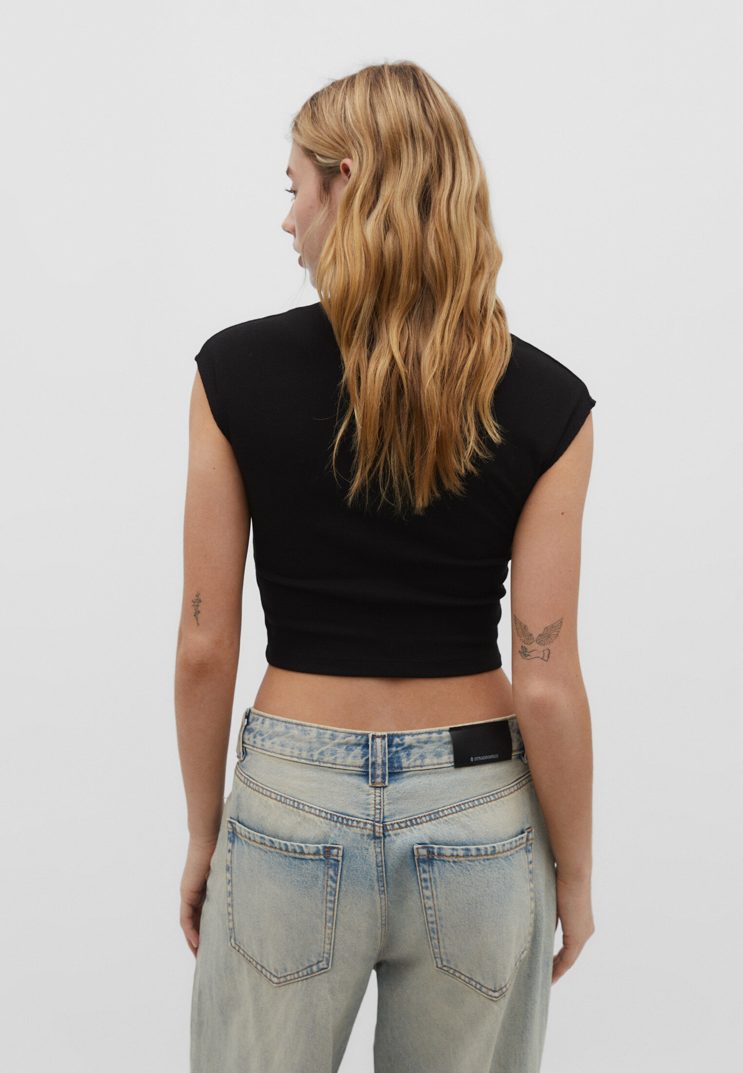 Pack of 2 short sleeve crop tops