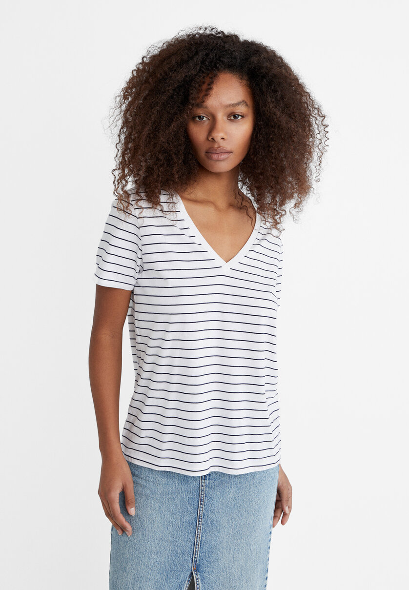 Basic striped V neck T shirt Women s fashion Stradivarius