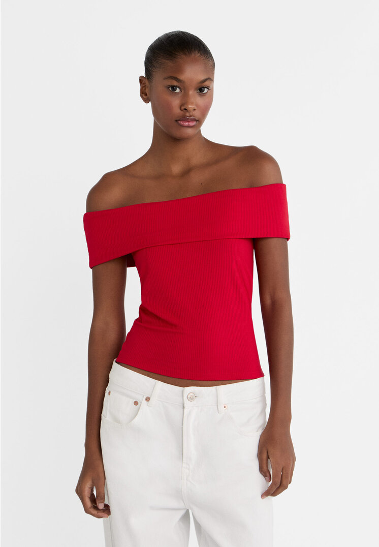 

Stradivarius Schulterfreies Shirt Rot S