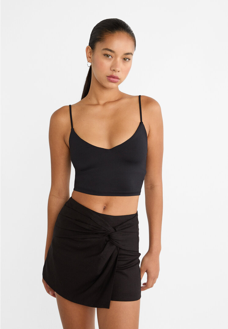 

Stradivarius Top na ramiączkach z dekoltem w serek Czarny XL