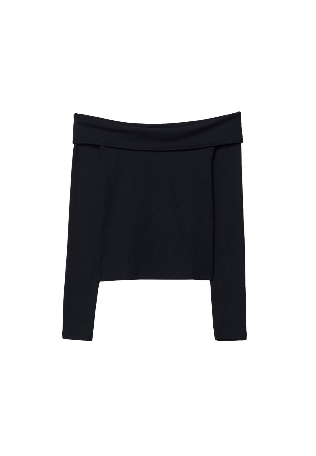 Off-the-shoulder top