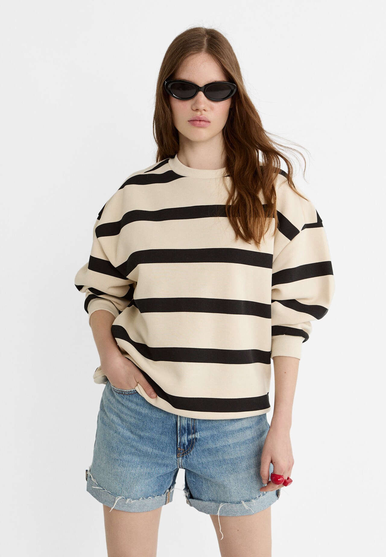 Oversized striped sweatshirt - Women's fashion