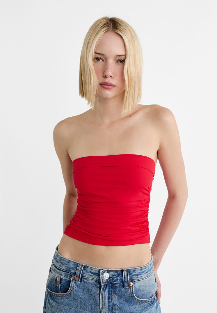 Stradivarius Bandeau-Top mit Umschlag und Raffungen Rot M