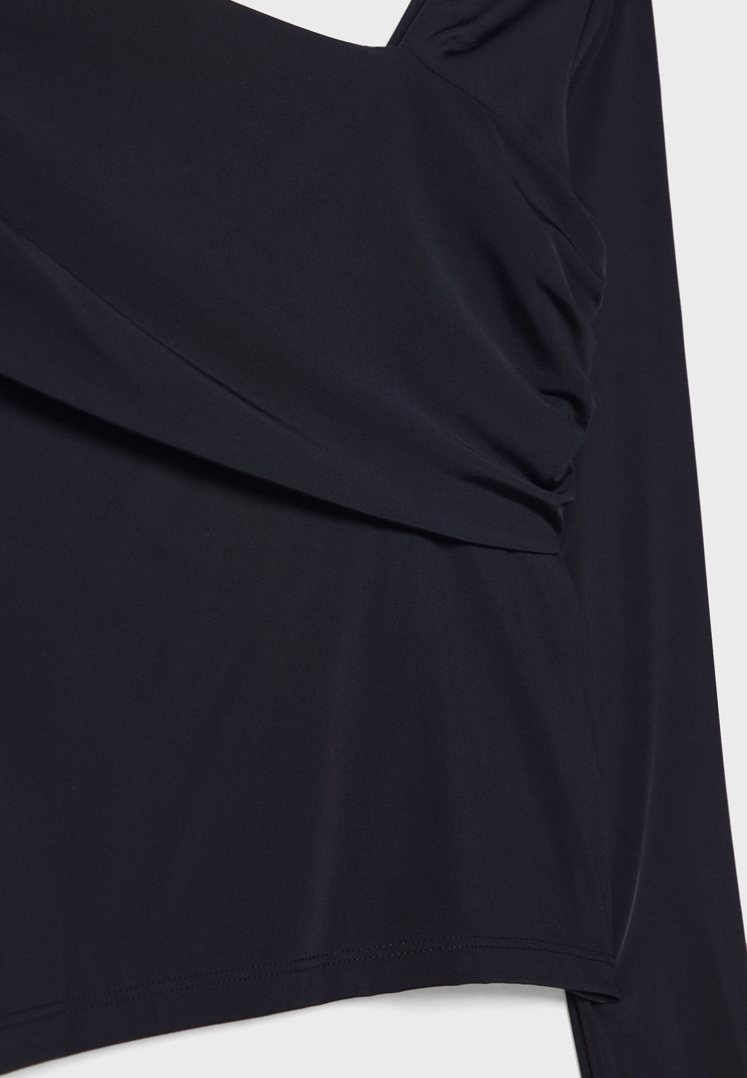 Schulterfreies asymmetrisches Shirt - Mode für Damen  