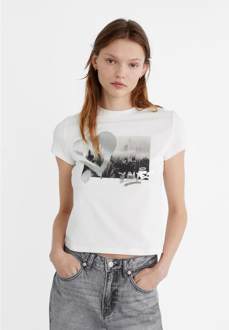 Stradivarius T-Shirt mit Herz Ecru XL