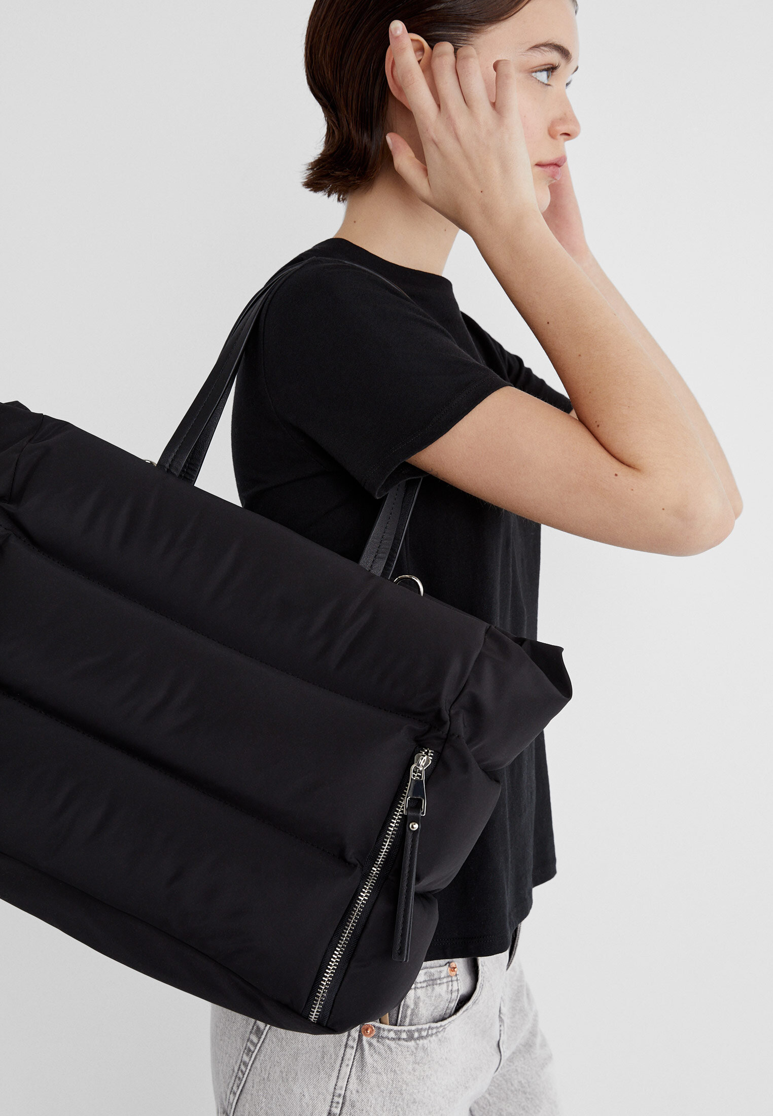 Bolso shopper best sale negro stradivarius