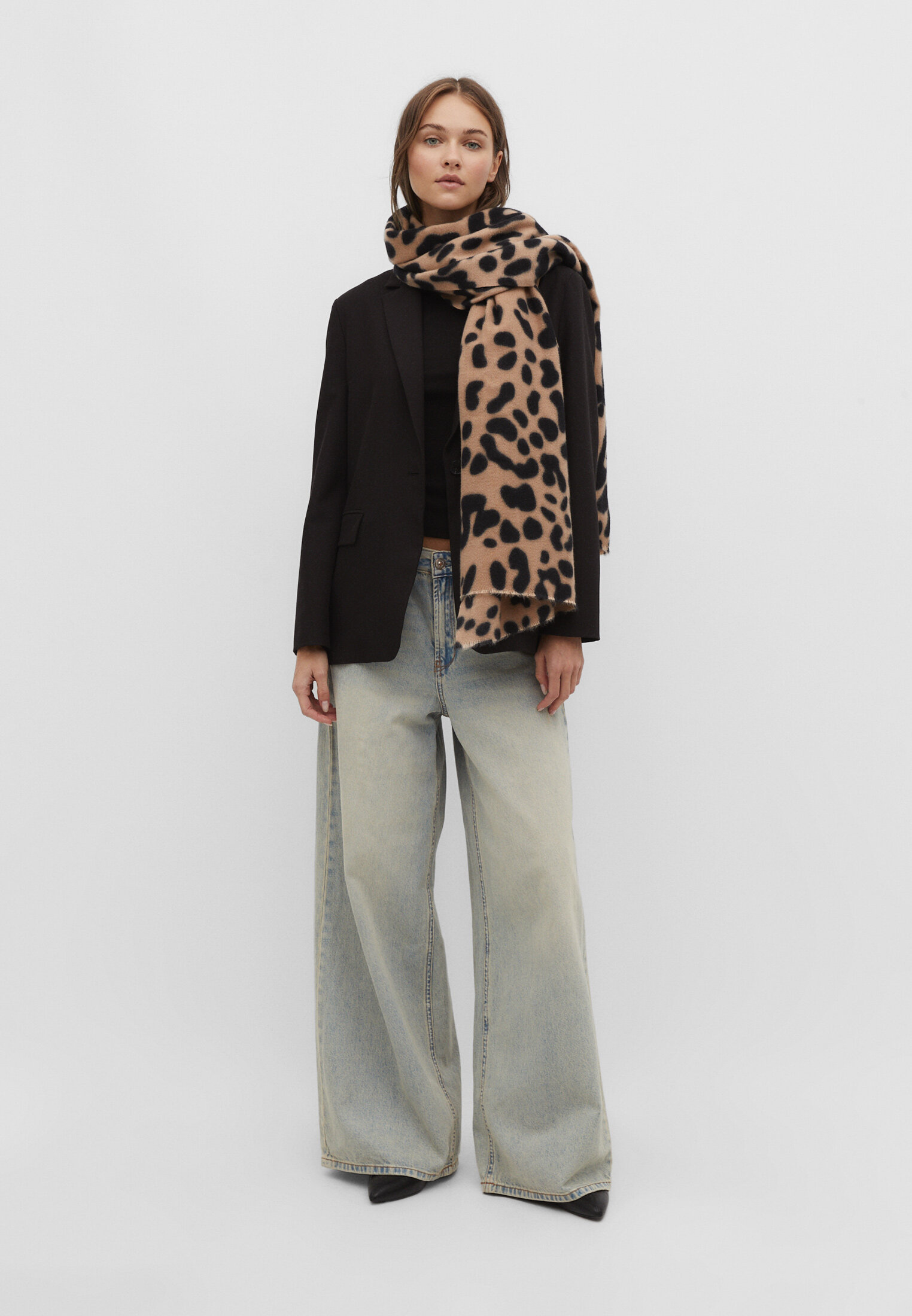 Bufanda leopardo Moda de mujer Stradivarius Colombia