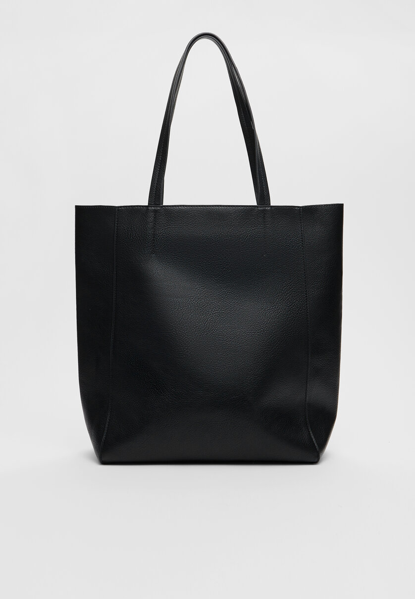 Bolso 2025 stradivarius negro