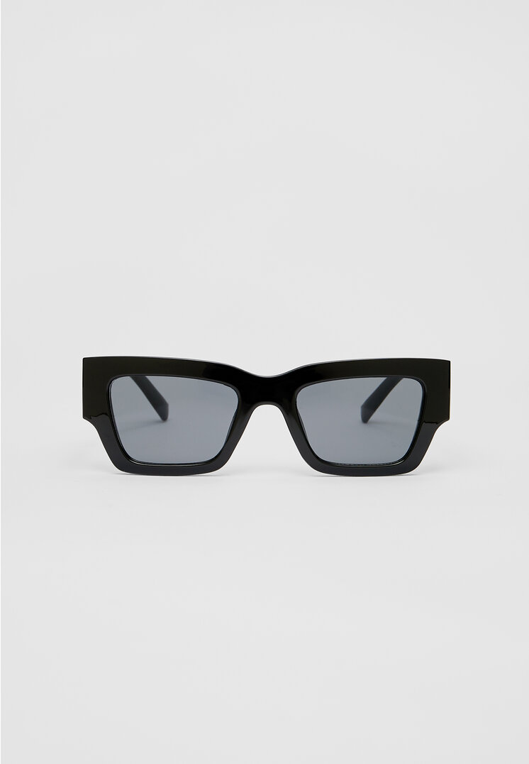 

Stradivarius Rechteckige Sonnenbrille mit Kunststoffgestell Schwarz OS