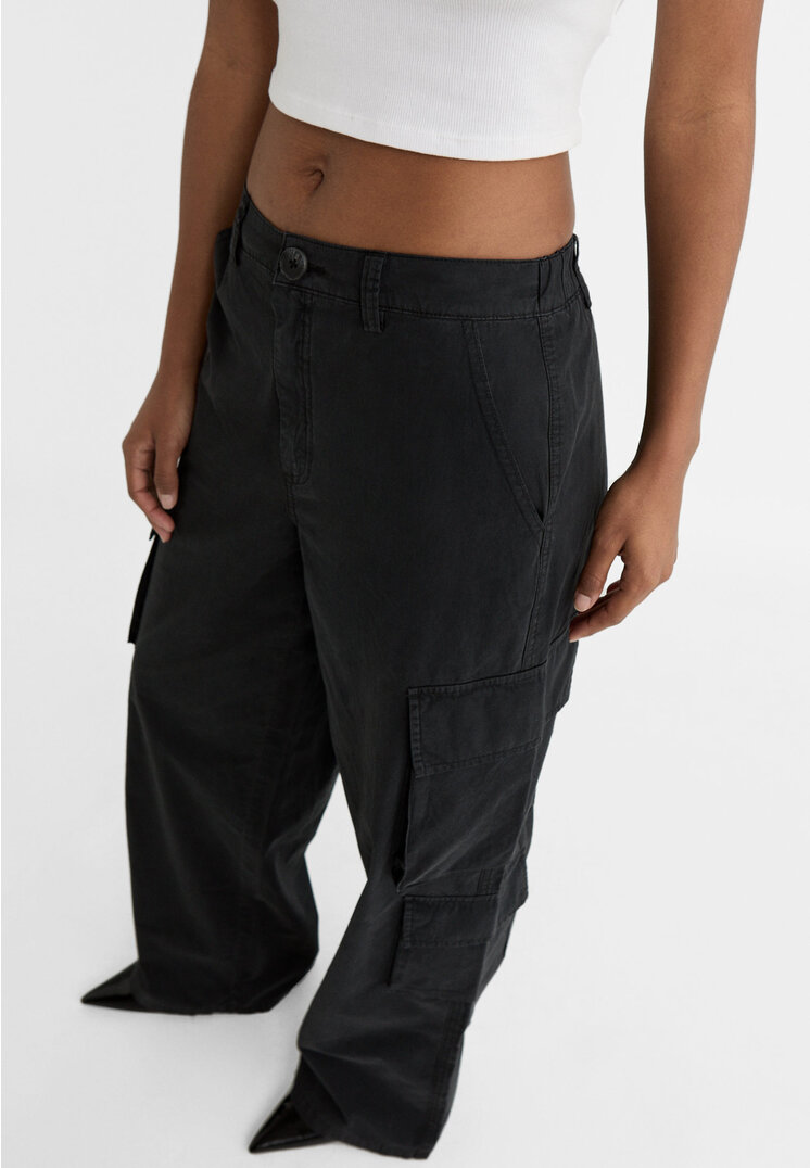 Stradivarius Poplin cargo trousers  Black M
