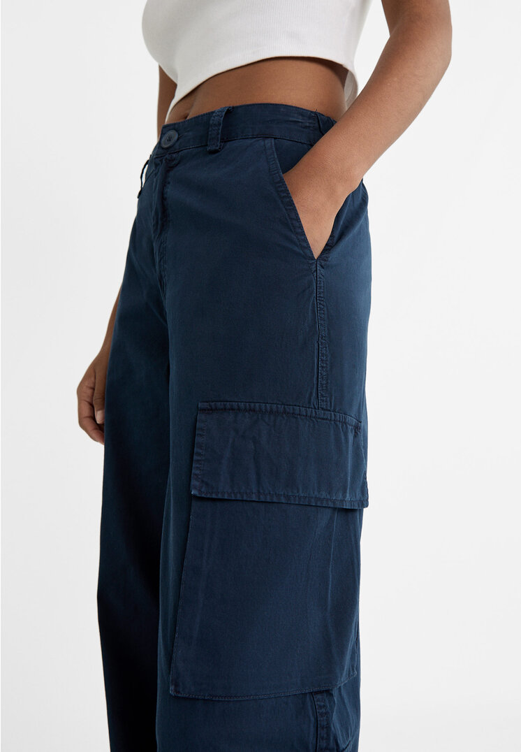 Stradivarius Poplin cargo trousers  Navy blue S