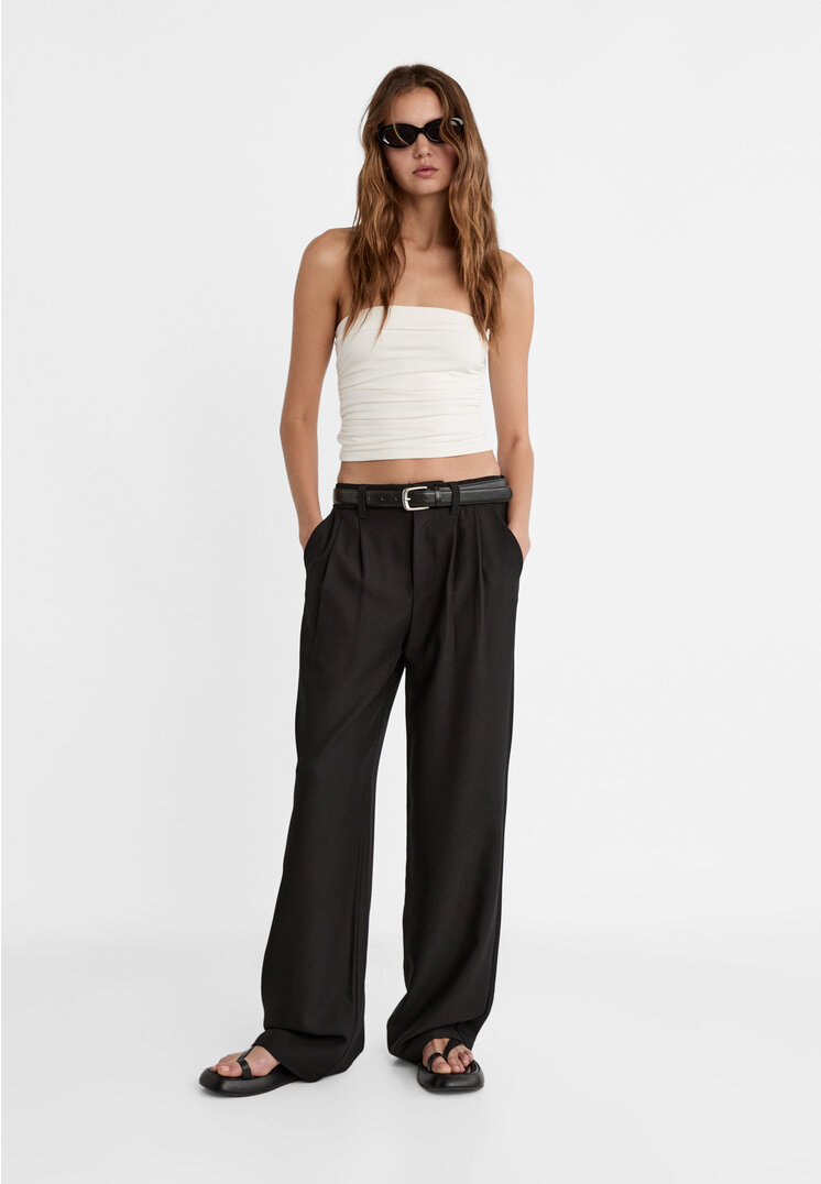 

Stradivarius Stoffhose mit Gürtel Schwarz 34