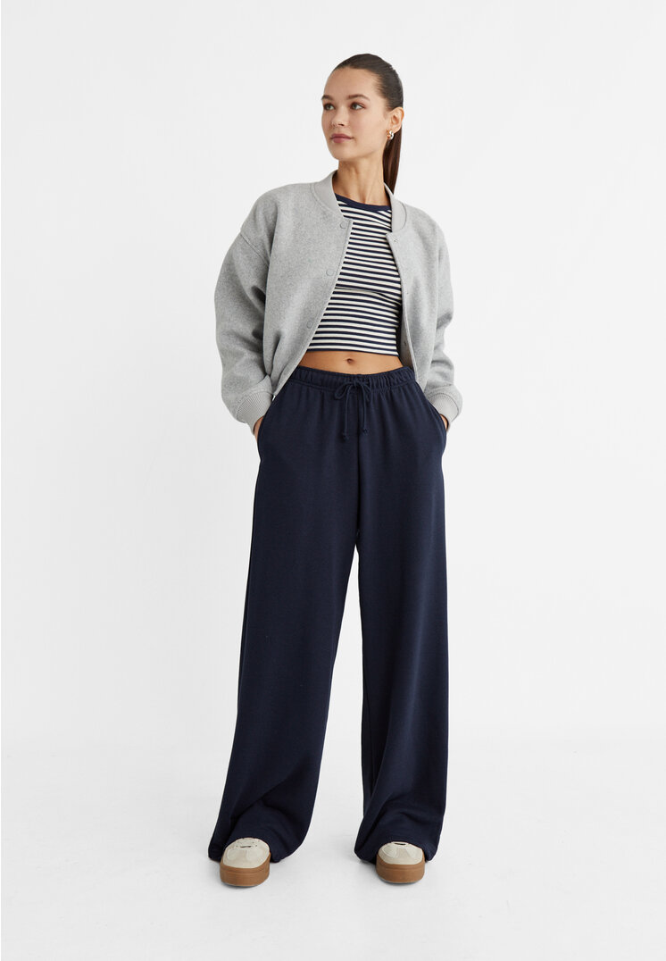 

Stradivarius Wide-Leg-Jogginghose Marineblau XXS