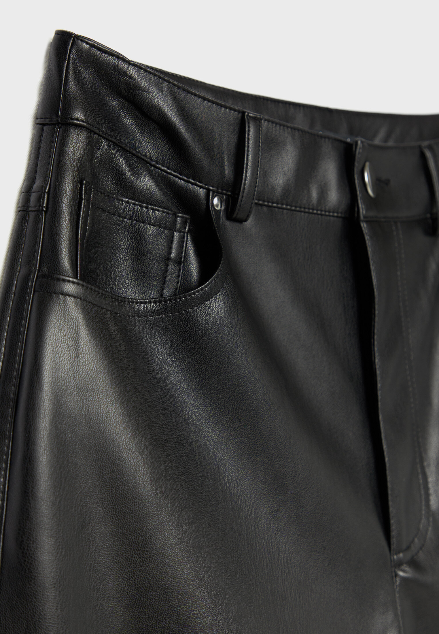 Pantalon simili cuir stradivarius new arrivals