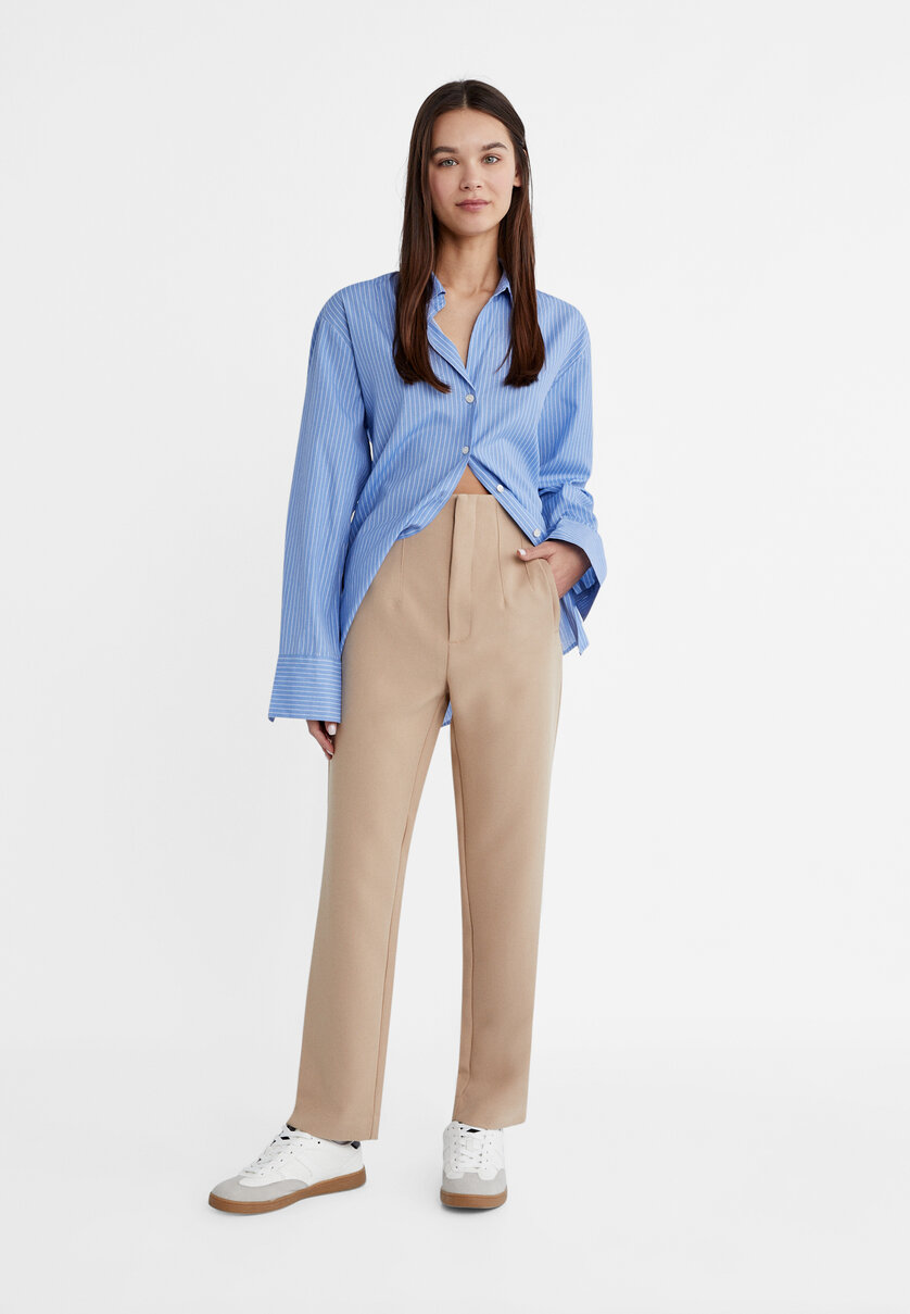 Smart trousers with darts