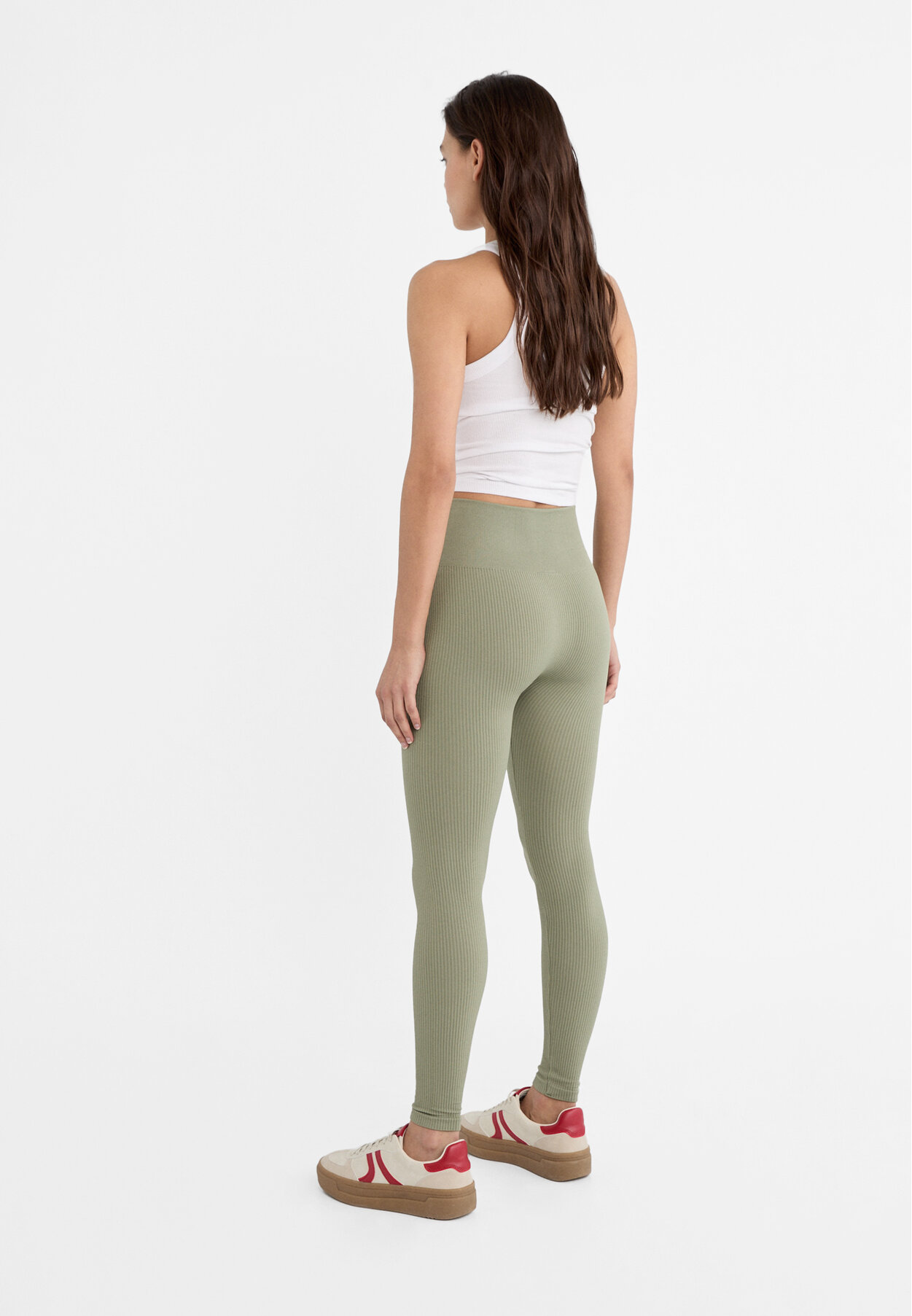 Leggins efecto piel online stradivarius