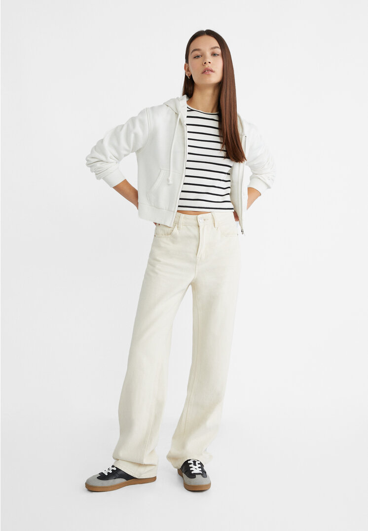 

Stradivarius D92 jeansy o prostym kroju typu wide leg Ecru 36