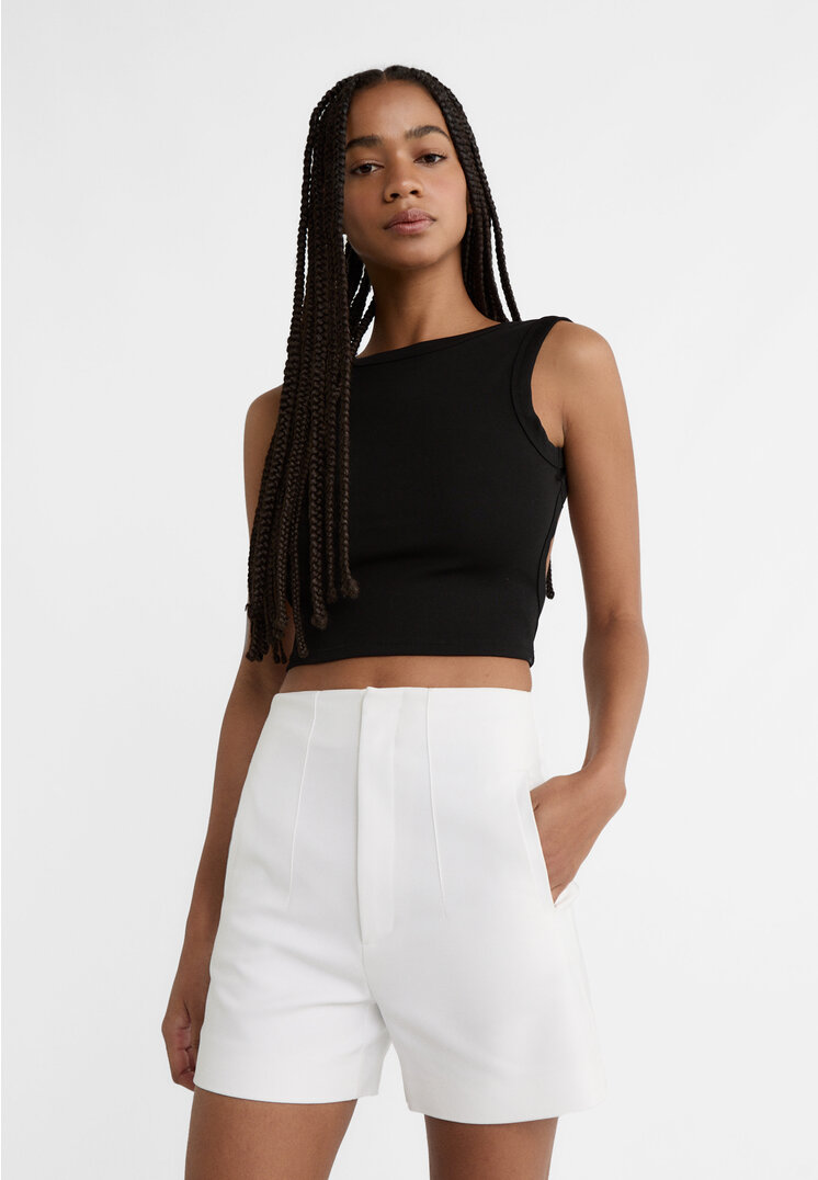 

Stradivarius Abendgarderobe-Shorts mit hohem Bund Ecru 32