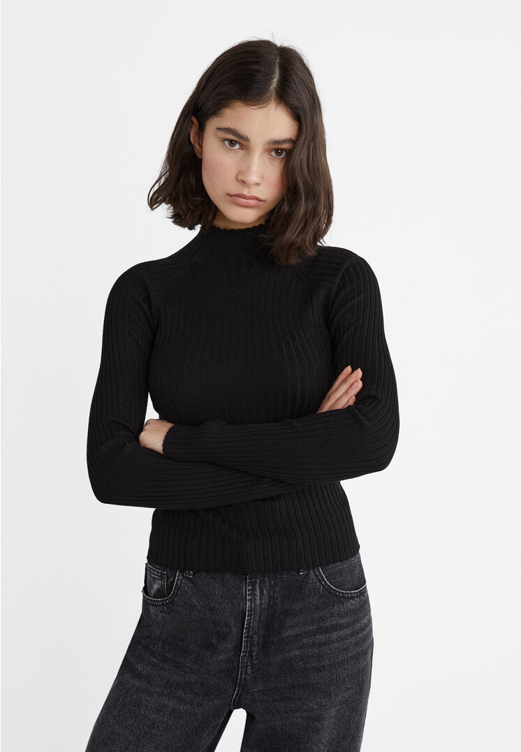 

Stradivarius Sweter z półgolfem z prążkowanej dzianiny Czarny L