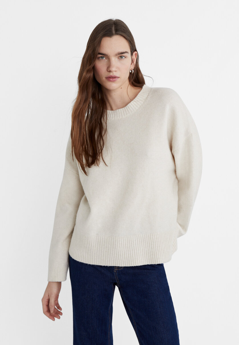 Pletený sveter jemný na dotyk