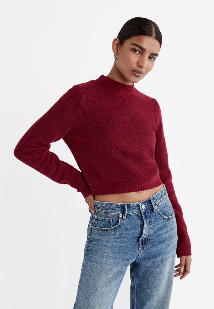 

Stradivarius Cropped-Pullover aus weichem Material Granatrot XS