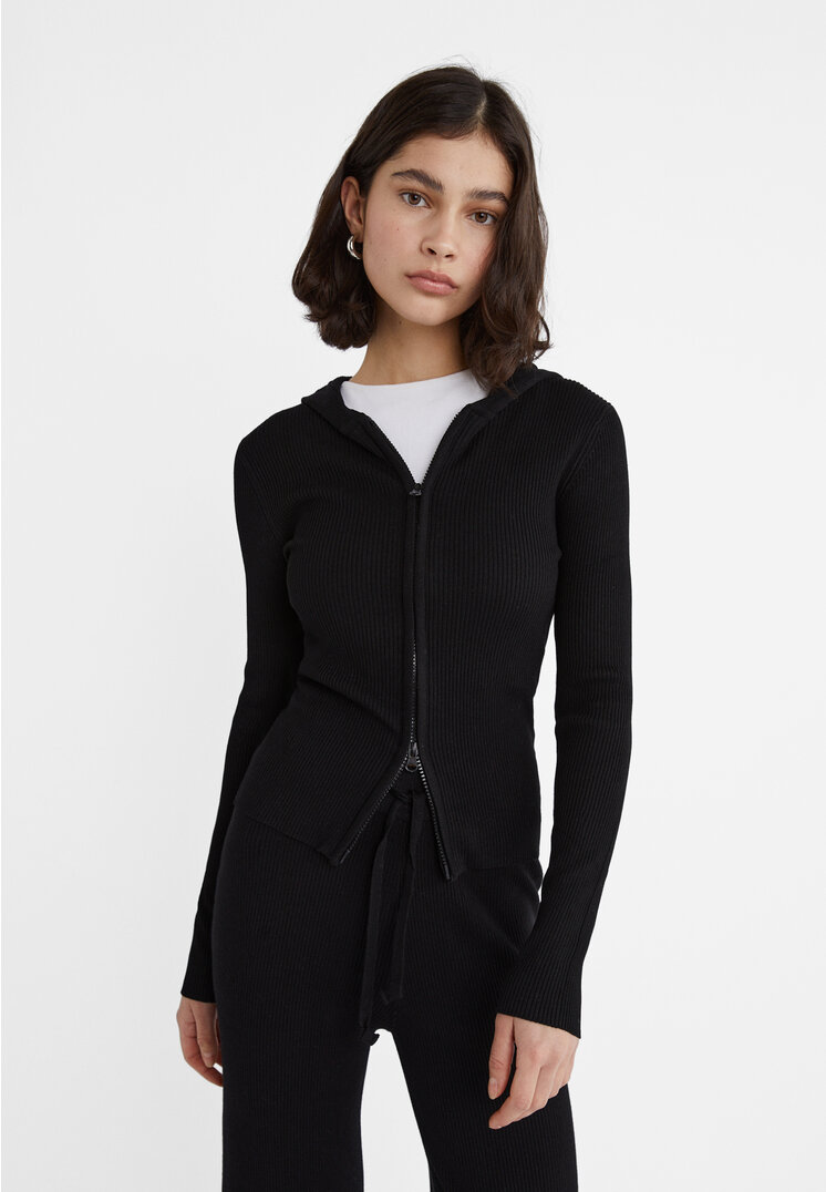 

Stradivarius Dzianinowy kardigan z kapturem Czarny S