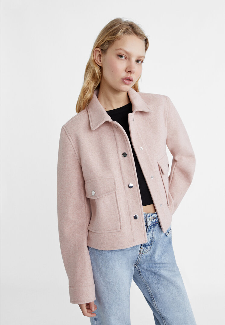 

Stradivarius Kurze Soft-Touch-Jacke Pastellrosa L