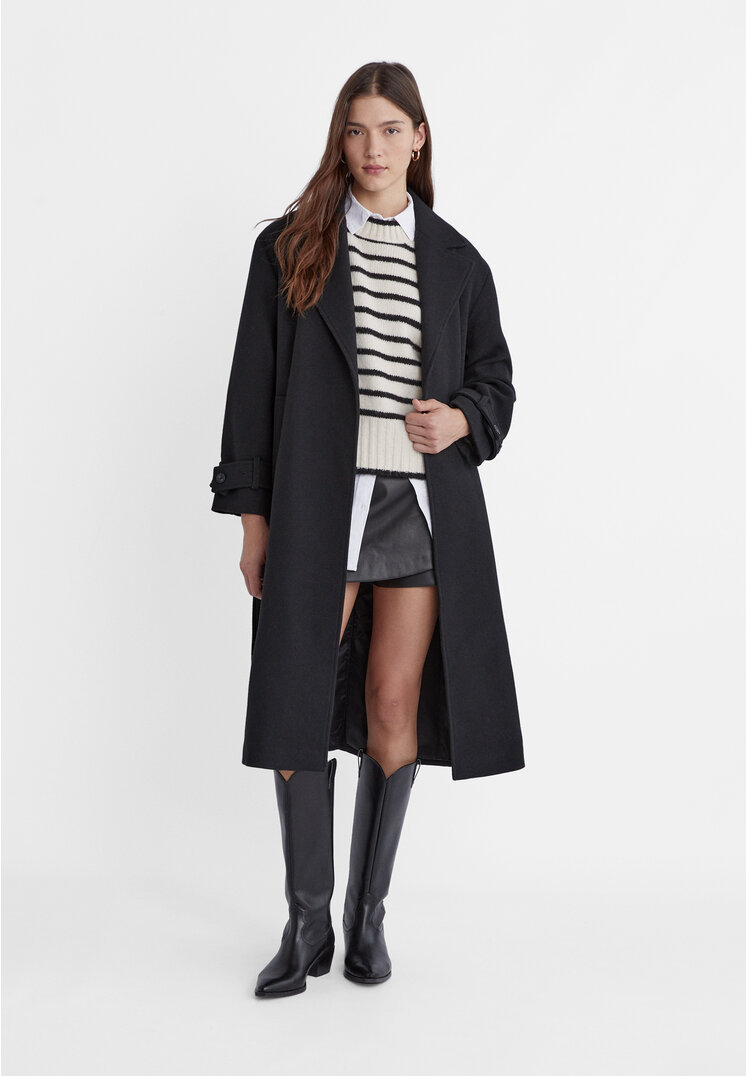 Stradivarius Cappotto lungo con cintura  Nero L