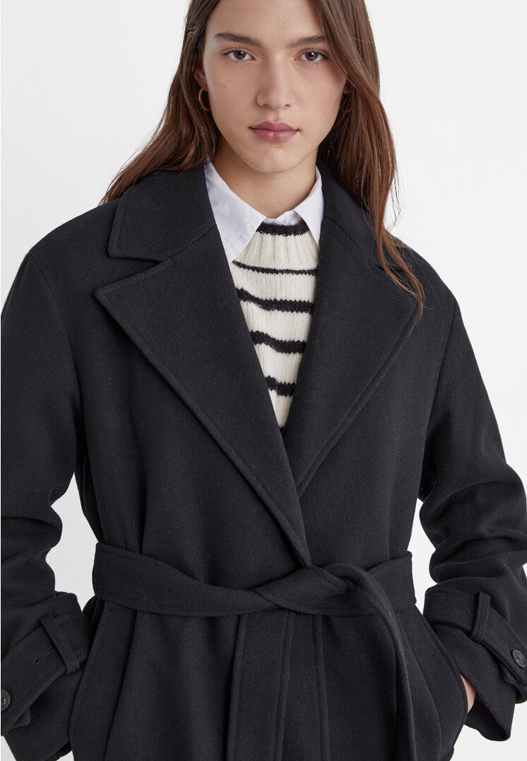 Stradivarius Cappotto lungo con cintura  Nero L