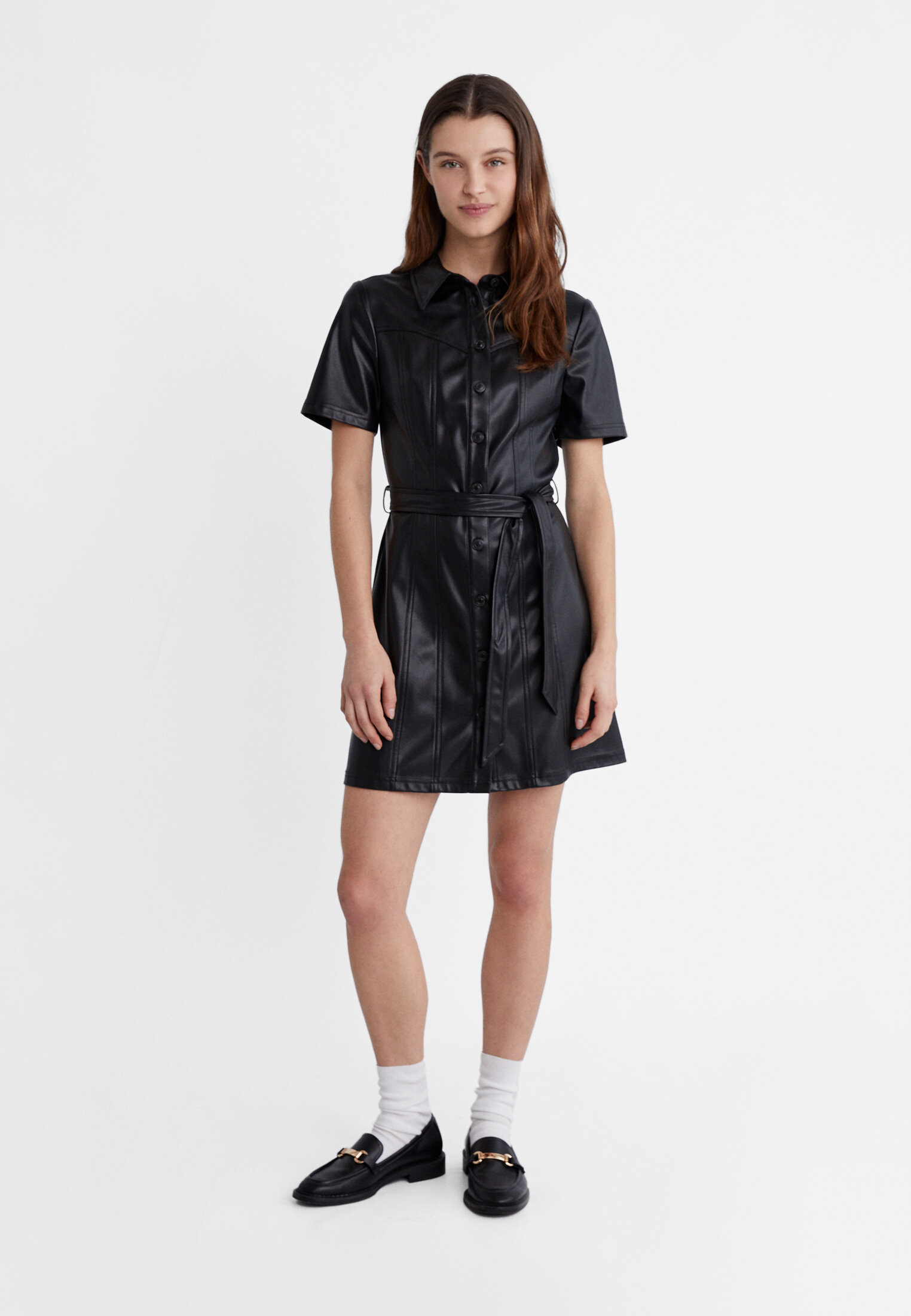 Stradivarius vestido online cuero